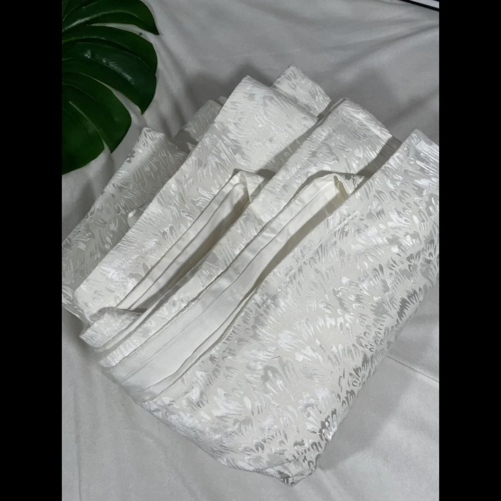 NIB Hotel Collection Plume Full/Queen Duvet‎ Cover